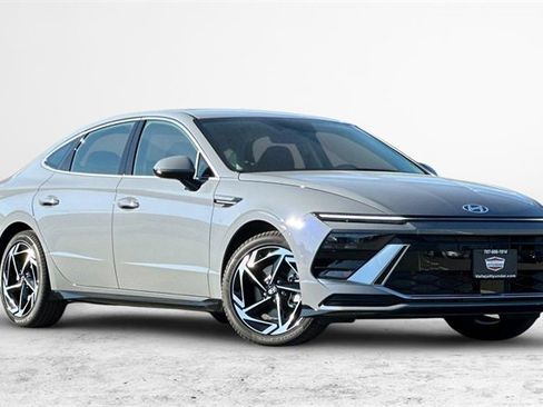 New 2026 Hyundai Sonata SEL image 2