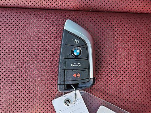 Used 2025 BMW 330i xDrive xDrive w/ M Sport Package image 37