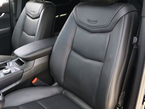 Certified 2025 Cadillac XT6 Premium Luxury w/ LPO, Floor Liner Package FWD image 19