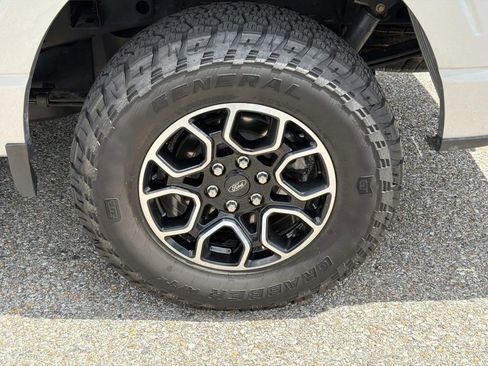 Used 2021 Ford F150 XLT w/ Equipment Group 302A High AWD/4WD image 4