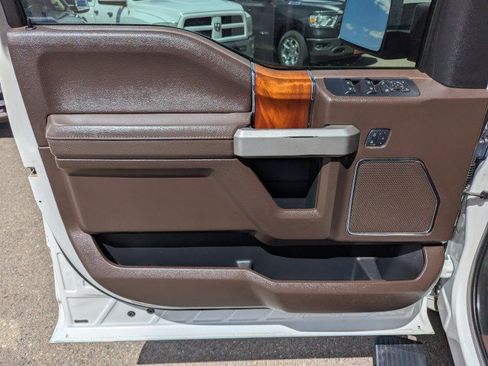 Used 2018 Ford F150 King Ranch w/ Equipment Group 601A Luxury AWD/4WD image 9