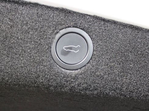Used 2025 Tesla Model 3 Long Range RWD image 28
