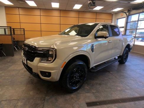 New 2025 Ford Ranger Lariat w/ FX4 Off-Road Package image 3