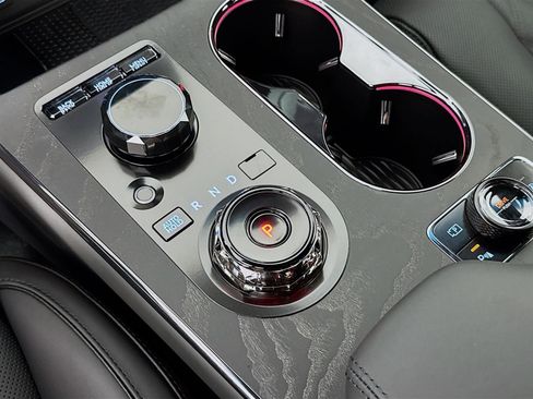 New 2026 Genesis GV80 3.5T e-SC image 19