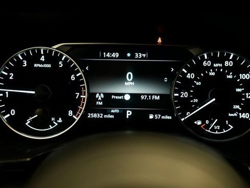 Used 2025 Nissan Pathfinder SV image 22