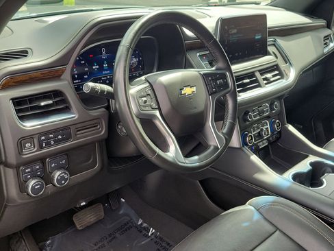Used 2023 Chevrolet Suburban Premier AWD/4WD image 10