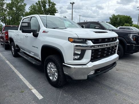 Used 2022 Chevrolet Silverado 2500 LT w/ Convenience Package AWD/4WD image 4