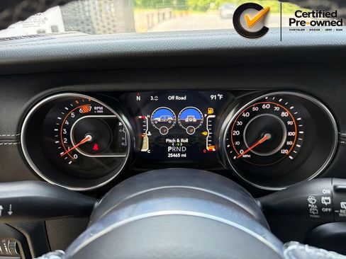 Certified 2022 Jeep Wrangler Unlimited Sahara AWD/4WD image 54