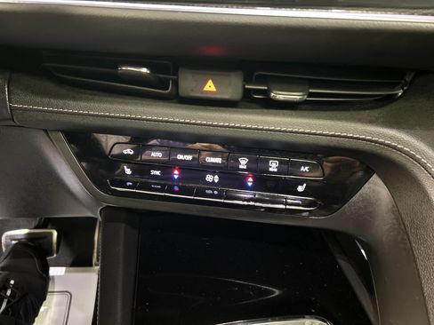 Used 2023 Buick Envision Essence w/ Sport Touring Package AWD/4WD image 19