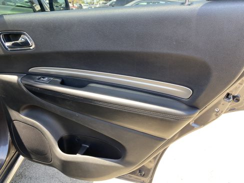 Used 2017 Dodge Durango SXT image 18