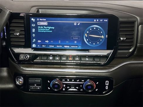 Used 2024 Chevrolet Silverado 2500 LT image 12