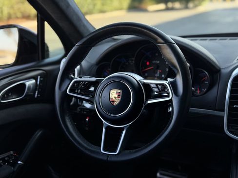 Used 2017 Porsche Cayenne GTS AWD/4WD image 22