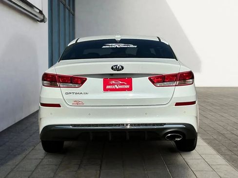 Used 2019 Kia Optima LX image 5