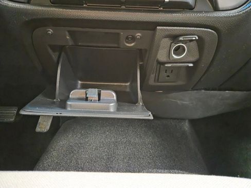 Used 2018 Chevrolet Silverado 1500 LT w/ LT Eassist Package image 50