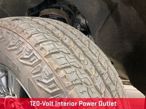 Used 2024 GMC Sierra 1500 AT4 w/ Technology Package AWD/4WD image 27