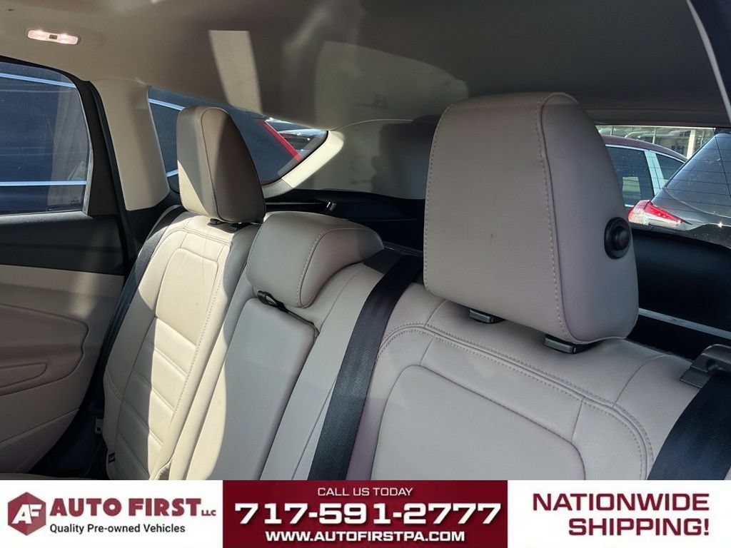 Used 2019 Ford Escape Titanium AWD/4WD image 9