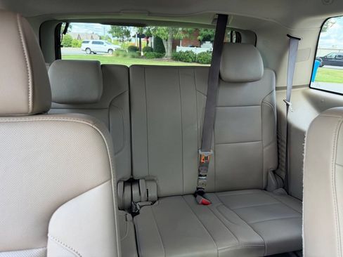 Used 2018 Chevrolet Tahoe Premier AWD/4WD image 42