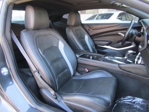 Used 2016 Chevrolet Camaro LT image 12
