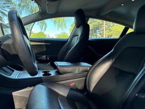 Used 2022 Tesla Model 3 Long Range AWD/4WD image 19