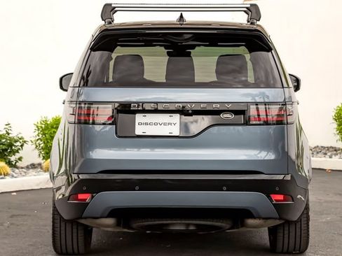 Certified 2023 Land Rover Discovery S R-Dynamic AWD/4WD image 8