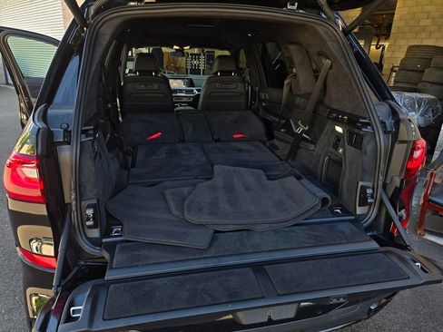 Used 2021 BMW X7 xDrive40i w/ M Sport Package AWD/4WD image 40