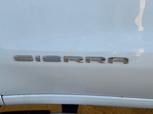 Used 2026 GMC Sierra 1500 SLT w/ SLT Premium Plus Package AWD/4WD image 10