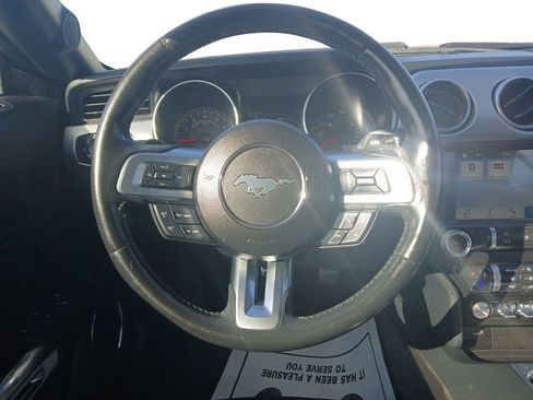 Used 2019 Ford Mustang Premium image 14
