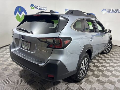 Used 2025 Subaru Outback Premium w/ Popular Package #1A image 11