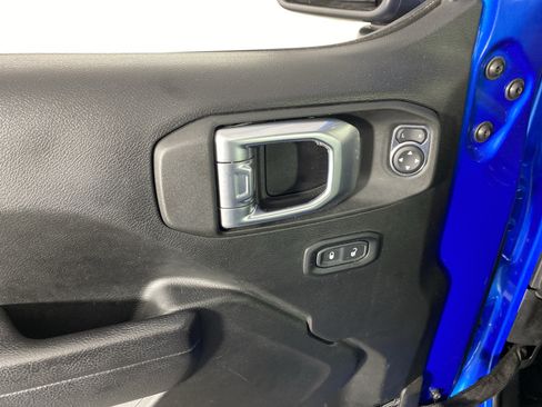 Used 2022 Jeep Wrangler Unlimited Sport AWD/4WD image 15