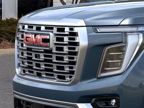 New 2026 GMC Yukon XL Denali w/ Sun & Power Step Package AWD/4WD image 13