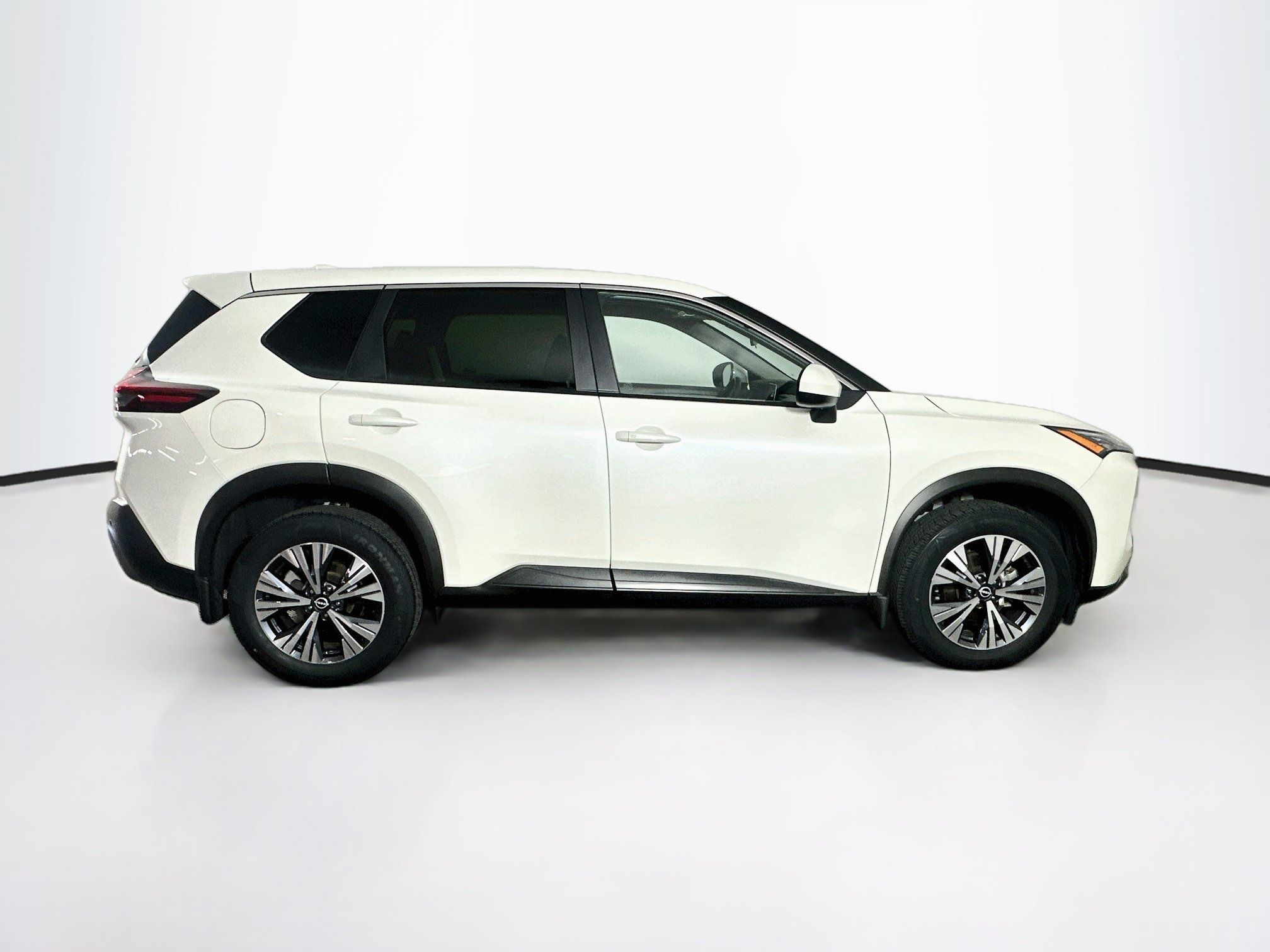 Used 2023 Nissan Rogue SV FWD image 10