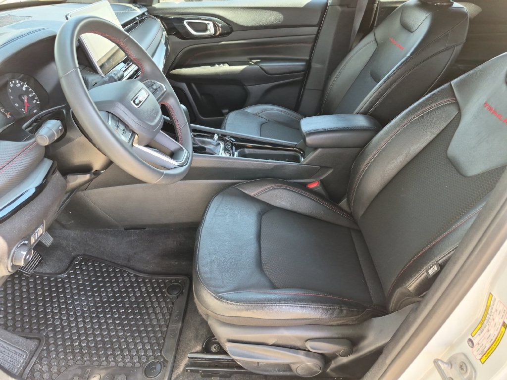Used 2025 Jeep Compass Trailhawk AWD/4WD image 21