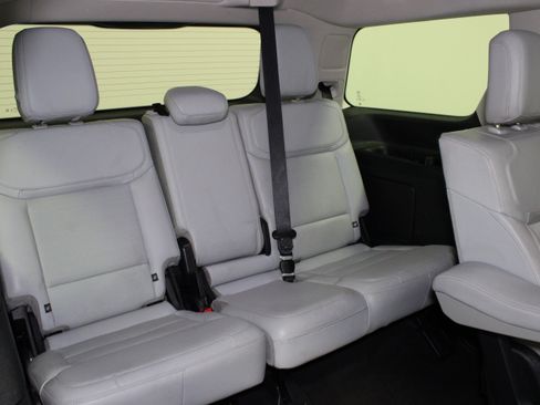 Used 2025 Ford Expedition Platinum w/ Driver's Package AWD/4WD image 20