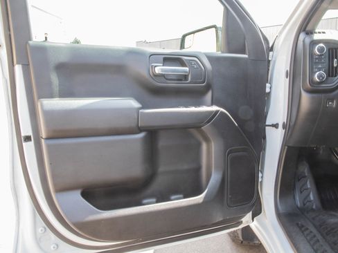 Used 2023 GMC Sierra 1500 Pro w/ Pro Value Package AWD/4WD image 18