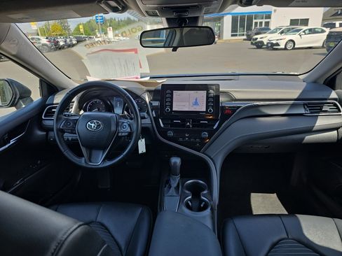 Certified 2021 Toyota Camry SE FWD image 18