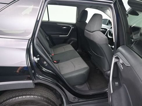 Used 2023 Toyota RAV4 XLE AWD/4WD image 14
