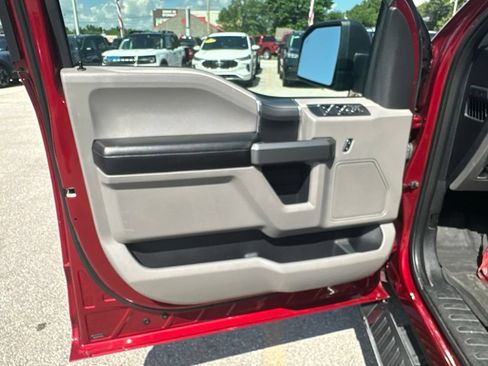 Used 2018 Ford F150 XLT w/ Equipment Group 302A Luxury AWD/4WD image 7