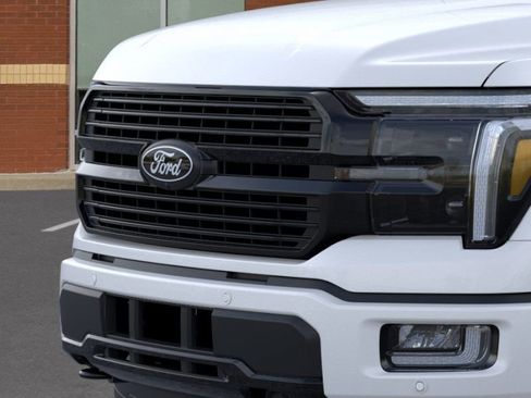New 2025 Ford F150 Platinum w/ FX4 Off-Road Package image 17