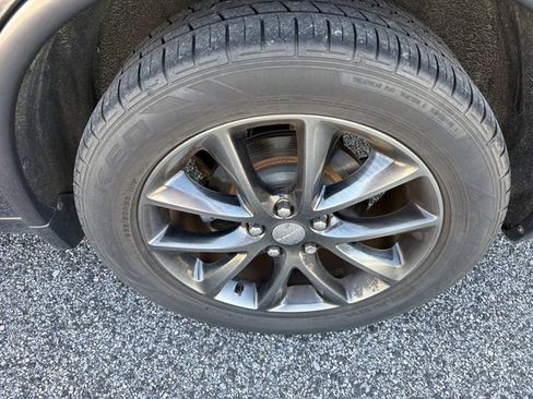 Used 2018 Dodge Durango GT RWD image 31
