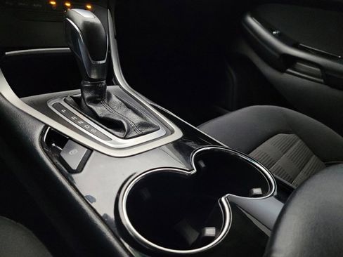 Used 2016 Ford Edge SEL image 26