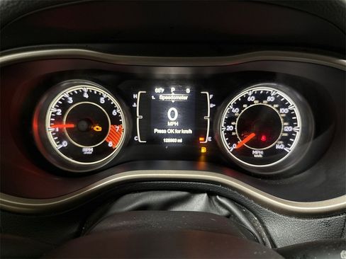 Used 2014 Jeep Cherokee Latitude image 11