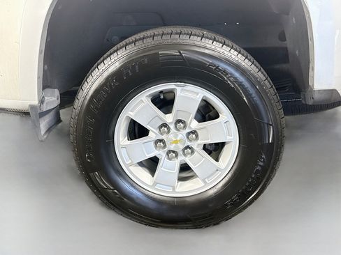 Used 2018 Chevrolet Colorado W/T w/ WT Convenience Package RWD image 35