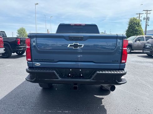 Used 2026 Chevrolet Silverado 3500 LTZ w/ LTZ Plus Package AWD/4WD image 4