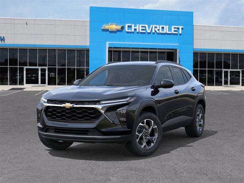 New 2026 Chevrolet Trax LT w/ Driver Confidence Package image 30