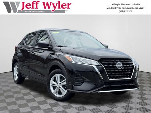 Certified 2025 Nissan Kicks Play S image 1