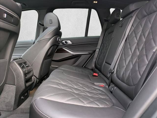 Used 2026 BMW X5 xDrive40i w/ Premium Package AWD/4WD image 17