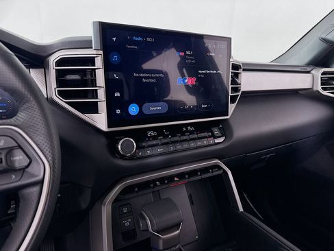 Used 2025 Toyota Tundra Limited image 16