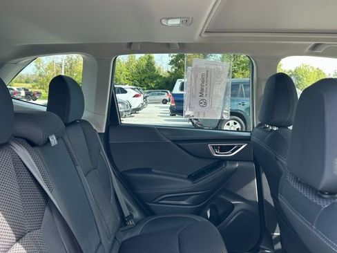 Used 2022 Subaru Forester Premium image 40