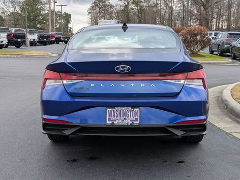 Used 2021 Hyundai Elantra SEL image 6