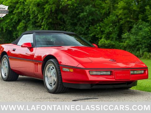 Used 1988 Chevrolet Corvette Convertible RWD image 15